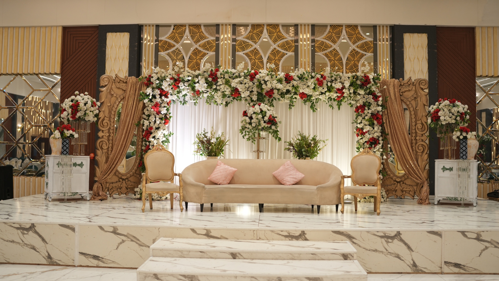 WoodCraft Decor floral wedding decoration
